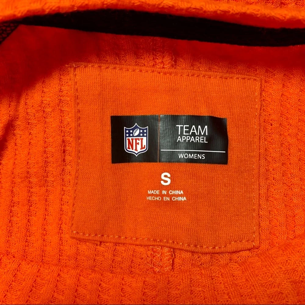 NWOT Ladies Broncos LS and Duffle Set - Picture 5 of 12